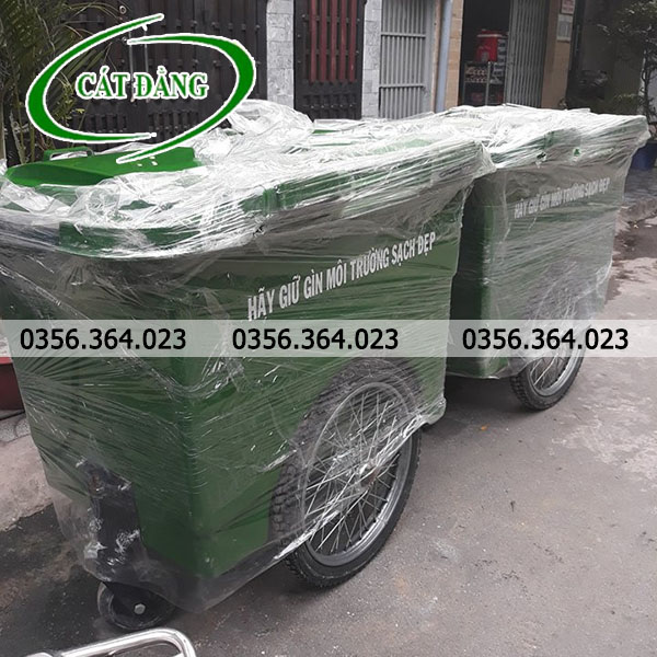 Xe thu gom rác composite 660L 3 bánh hơi