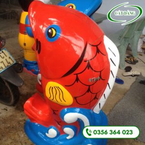 Thùng rác hình cá chép