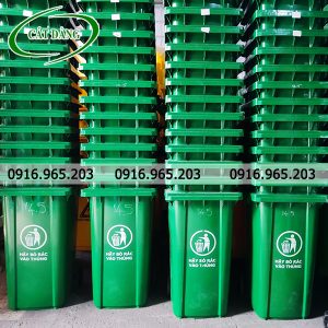 Thùng rác 240L 14kg sử dụng trong công viên