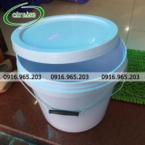 xô nhựa nắp kín 19L