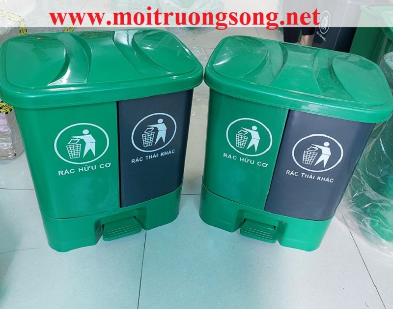 Thùng rác 40 lit hai ngăn