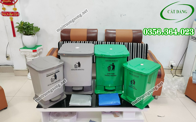 thùng rác văn phòng