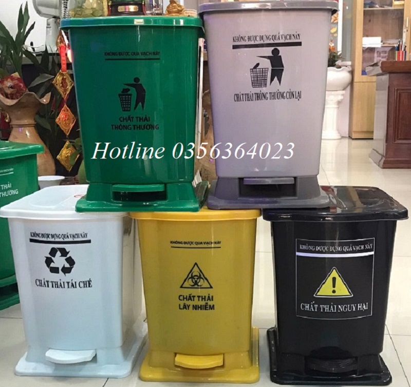 Thùng rác đạp chân y tế 