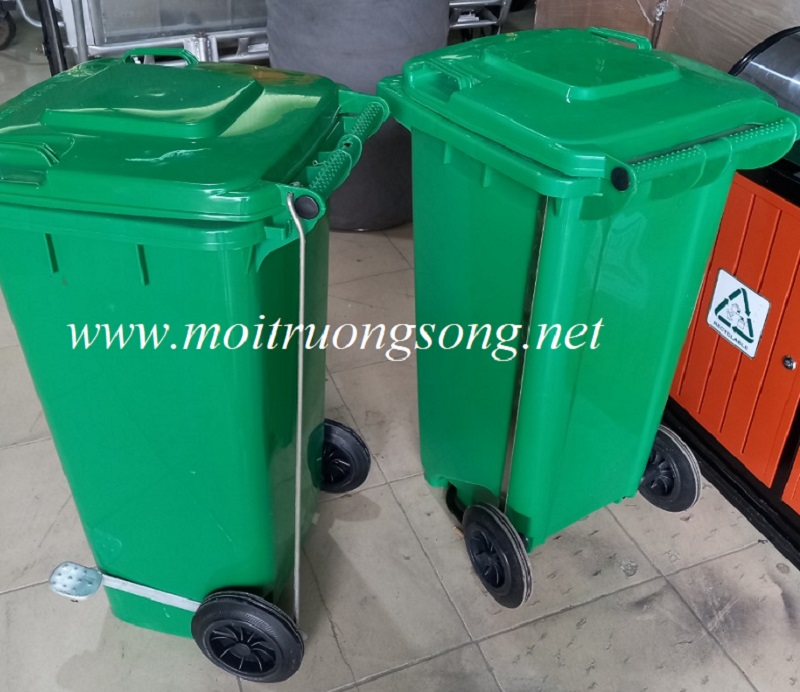Thùng rác đạp chân lớn 