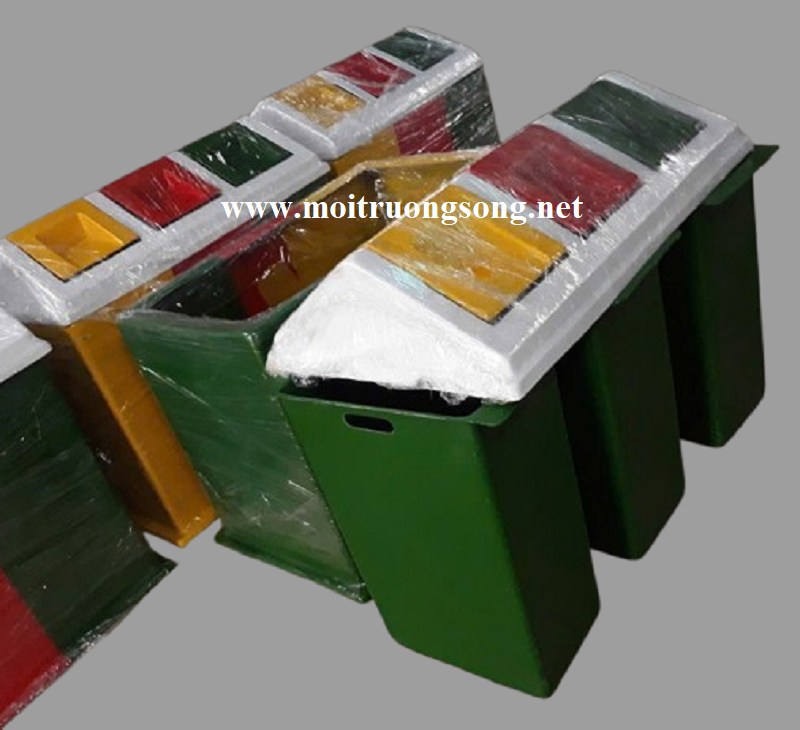 Thung-rac-3-ngan-nhua-Composite