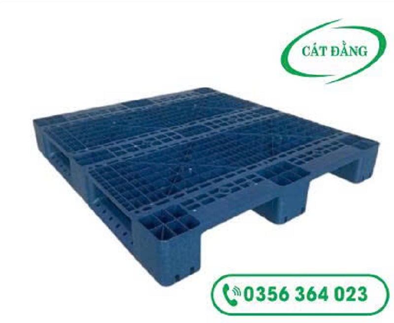 Pallet-nhựa-3-chan Pallet kê hàng